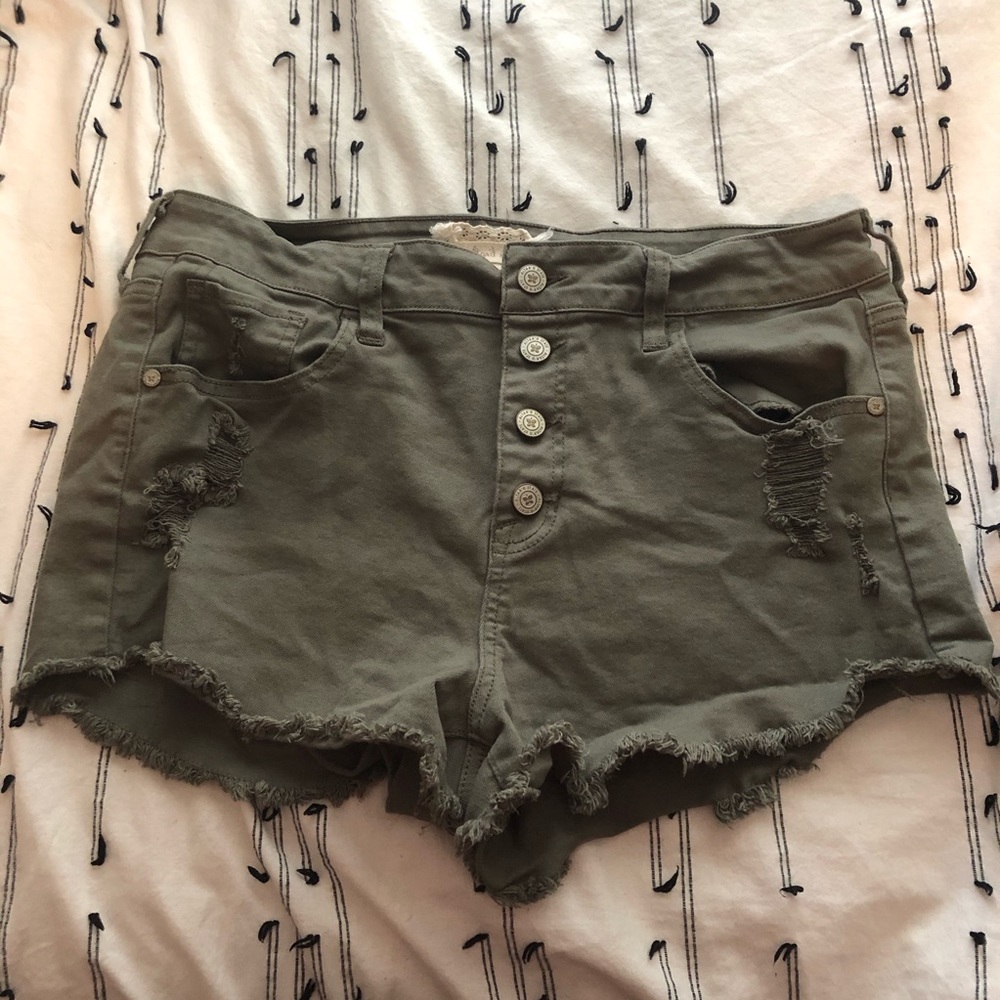 High-waisted jean shorts